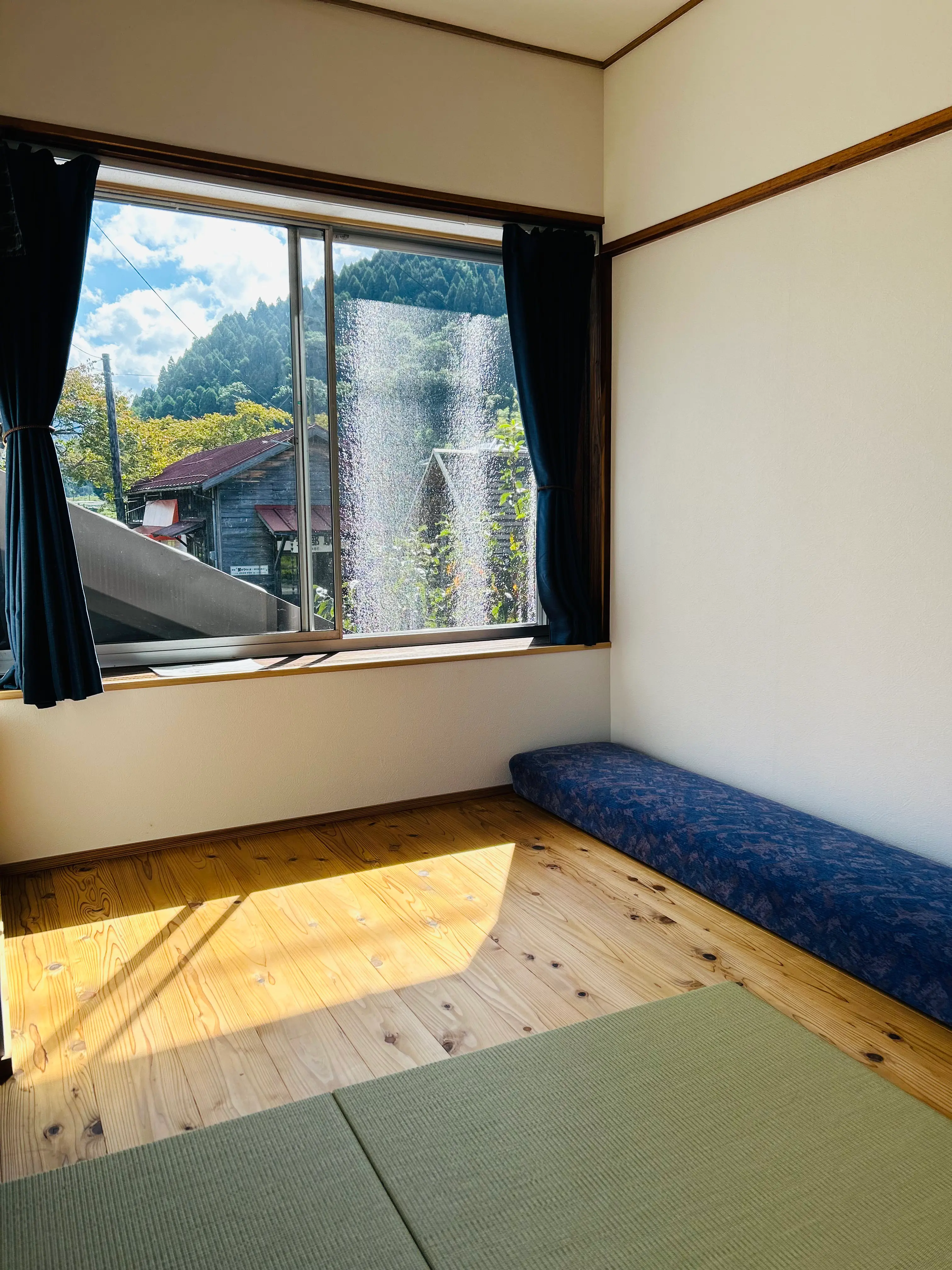 BOOK ROOM の室内